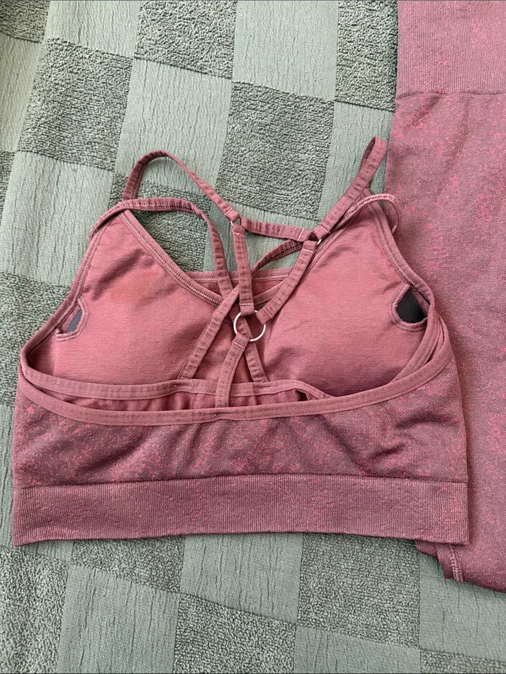 Gymshark Plum Seamless Sports Bra and Leggings Set - Picture 3 of 4